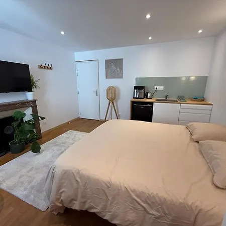 2- La Petite